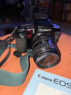 Canon EOS ELAN 100 35mm Film SLR Camera w/ Lens Bag Manuals
