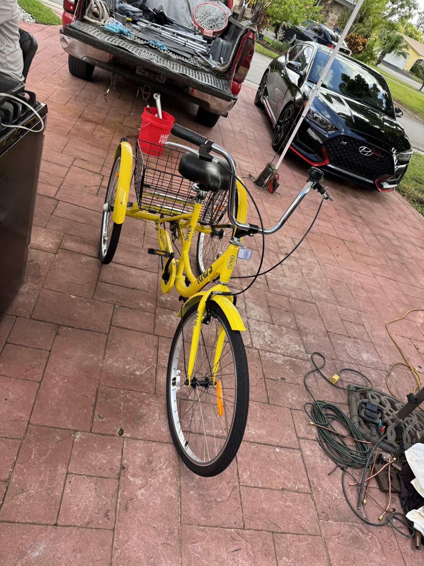 Kaus Tricycle