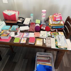 Cricut Machine + Huge Cardmaking / Scrapbooking Craft Supply Lot