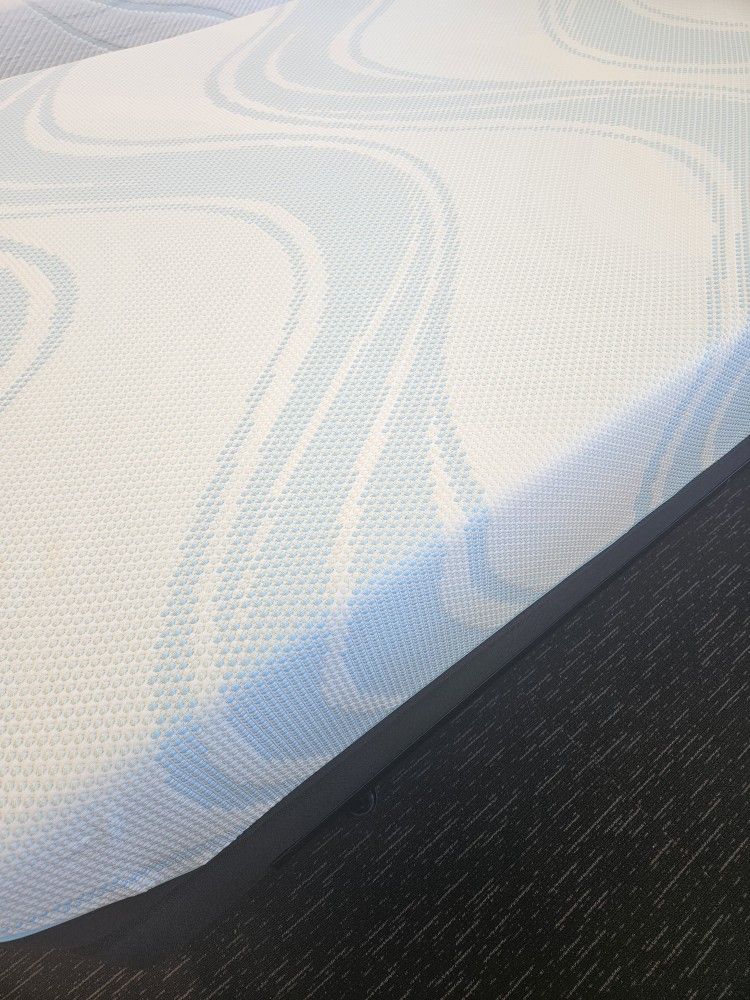 Tempur-Pedic Probreeze Medium 50% Off!!