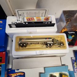 2001 Matchbox Collection ( Mobil Or Castlemaine XXXX Trailers) Kept In Boxes