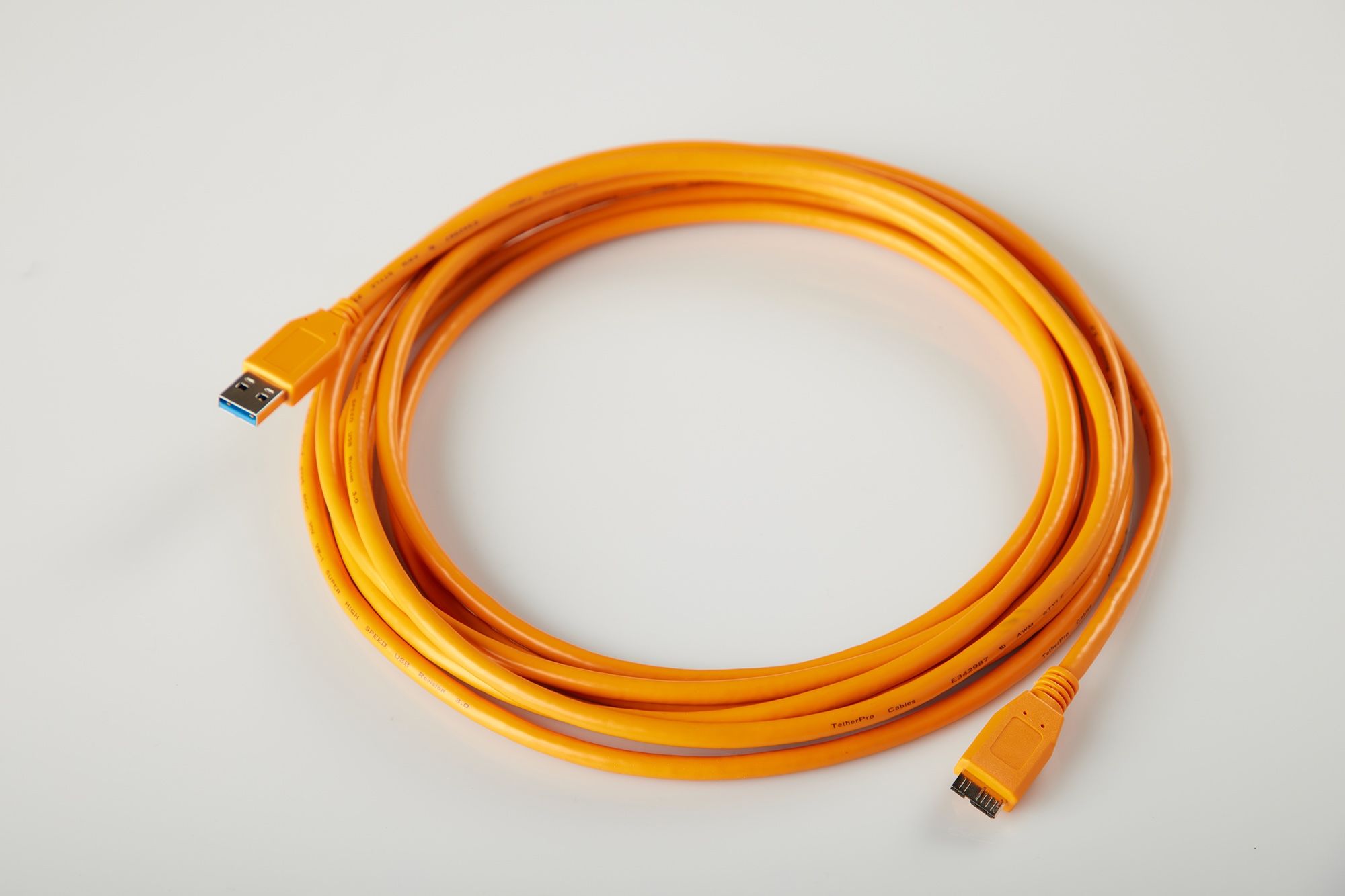 Tether Tools TetherPro USB 3.0 Male Type-A to USB 3.0 Micro-B Cable (15',Orange)