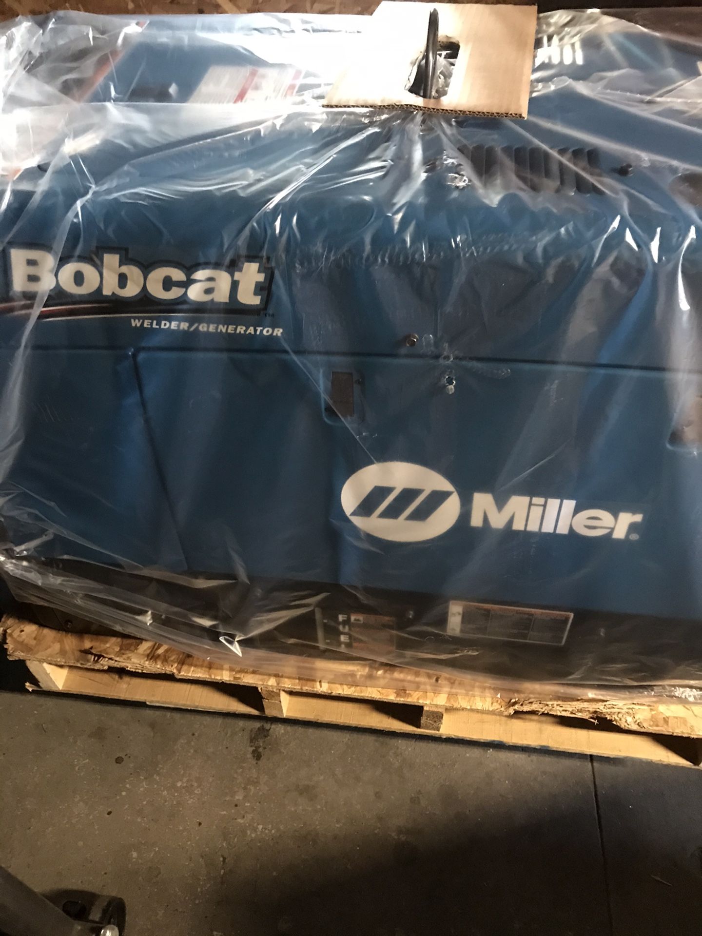 Miller bobcat 250 EFI welder generator