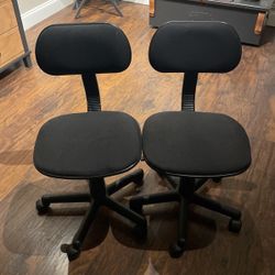 2 Mini Rolling Chairs