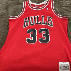 Mitchell & Ness Bulls Pippen Jersey 