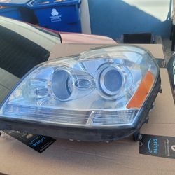 Mercedes Gl450 Left Headlight 