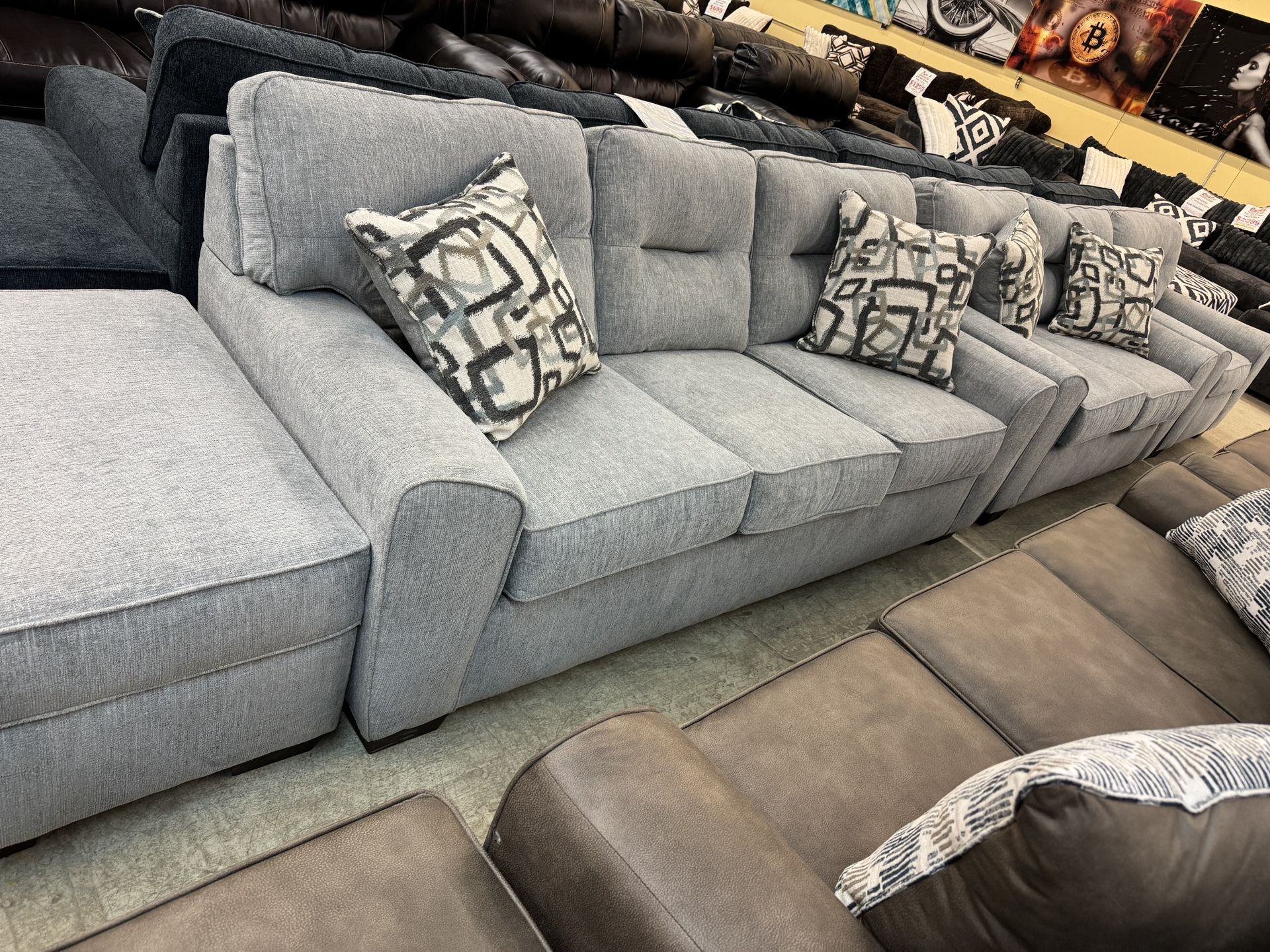 Beautiful 4 Piece Living Room Set. No Credit Needed Financing Available!!