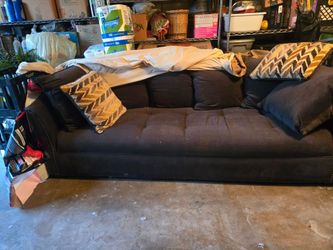 FREE COUCH