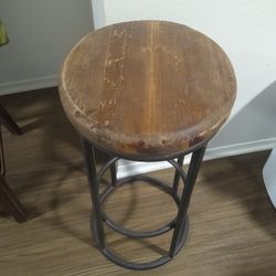 Old American Style Stool