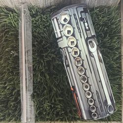 Wrench And Socket 20oz Tumbler Hot Or Cold