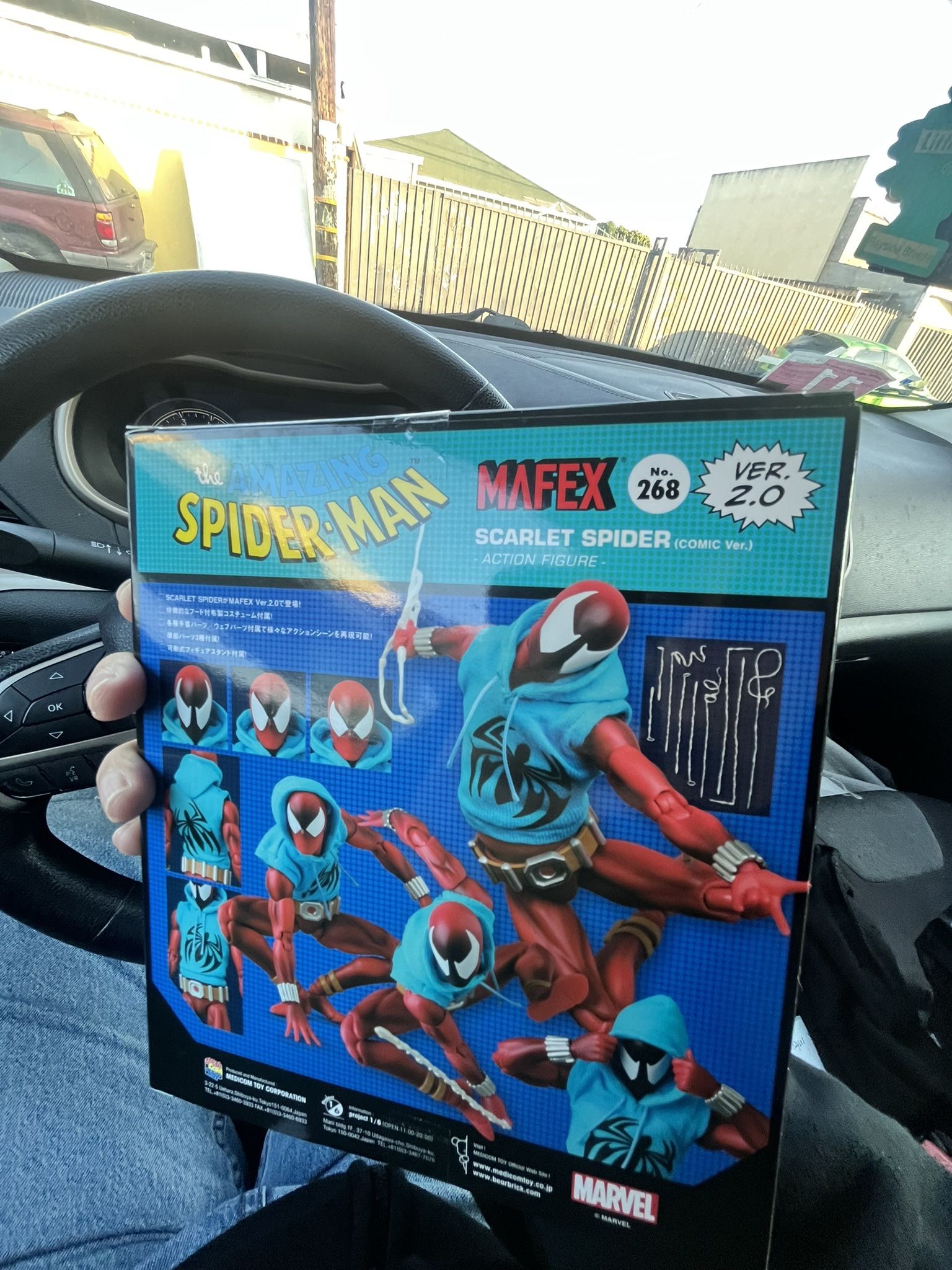 MAFEX Scarlet Spider (Comic Ver.) Mafex 268 Scarlet Spiderman 