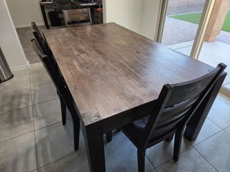 Farmhouse Table with 4 chairs & Bench