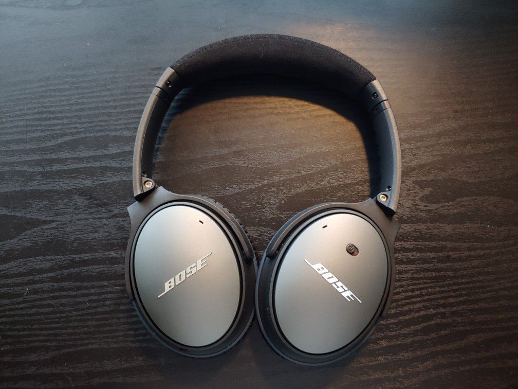 Bose QC25 Noise Canceling Headphones