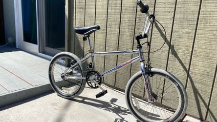 BMX Robison  Rebel Gt  Tires 20”