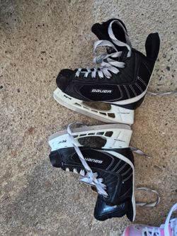 Boy skates size 13 bauer