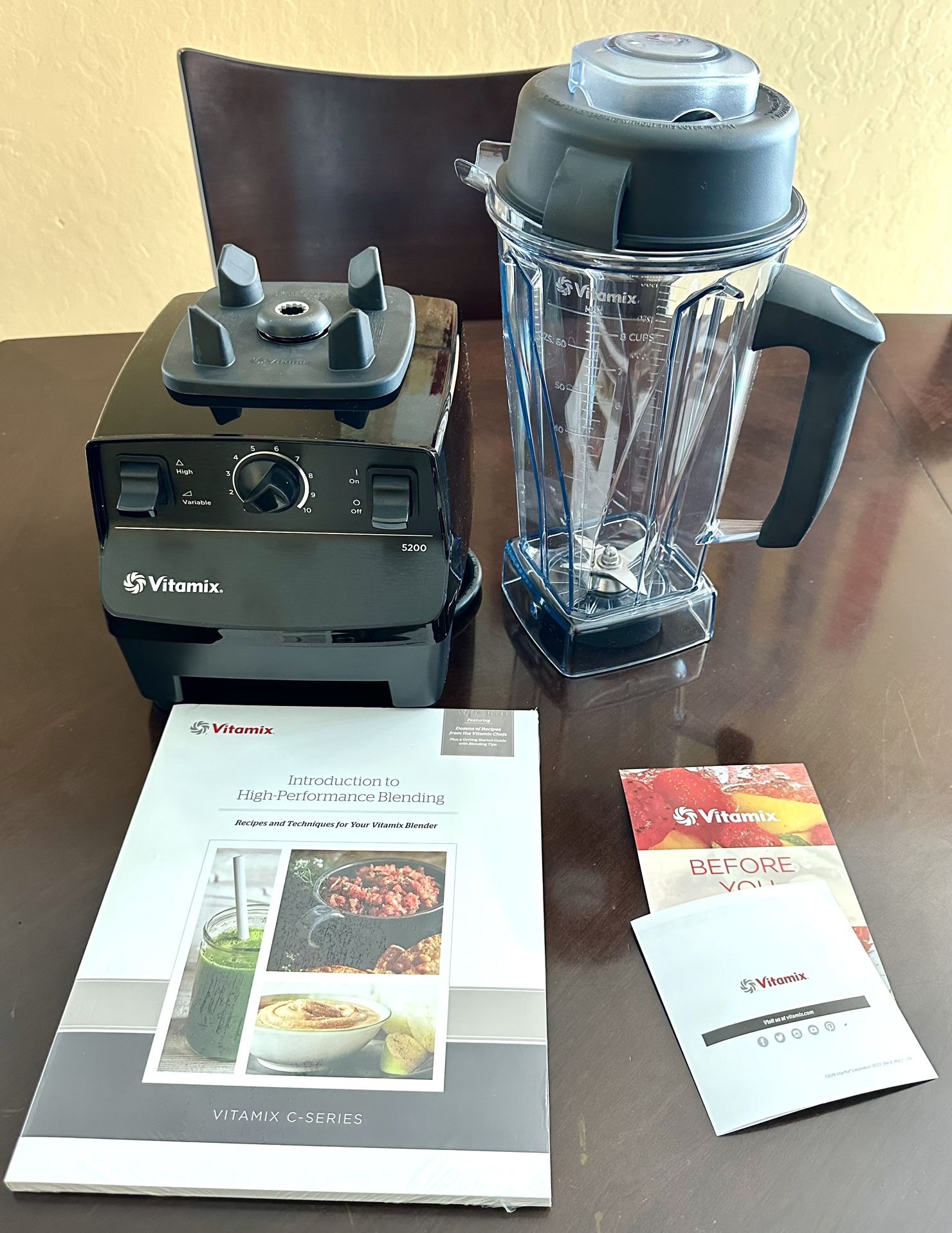 Brand New Vitamix 5200 Blender, Professional-Grade, 64 oz Container, Self-Cleaning, Black/Grey