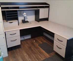Moving sale Desk set