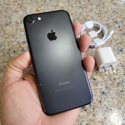 📱Unlocked Iphone 7 128gb Used great conditions (Price is Firm)