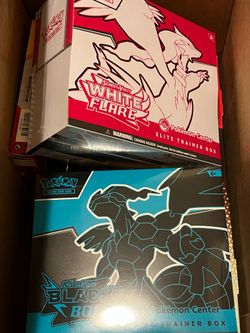 Pokemon Center White Black ETB