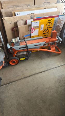 Wood splitter