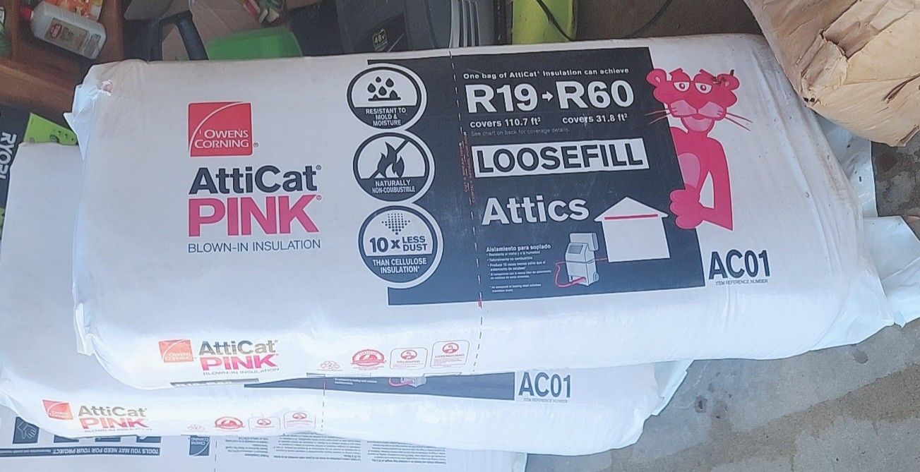 AttiCat Pink Expanding Fiberglass BlownIn Insulation System 27.5 lbs