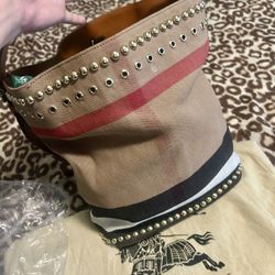 Buuurrrbbbeeerrrryyy Leather Canva Puuurrrssseee