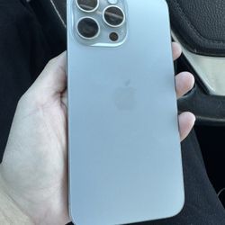 iPhone 15 pro Max Unlocked