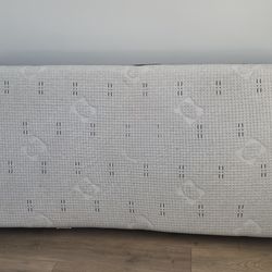 Sleepy's by Sealy Hybrid Mattress (TwinXL)