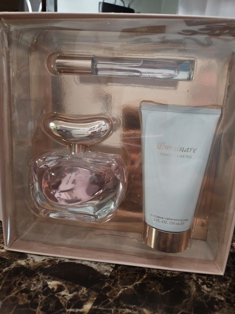 ILLUMINARE VINCE CAMUTO