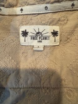 Men’s Free Planet Button Up