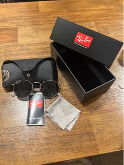 Ray-Ban RB8247