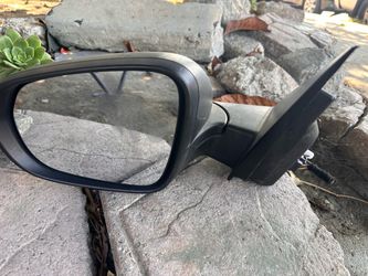 2019-2022 CHEVY BLAZER LEFT SIDE MIRROR WITH BLIND SPOTS