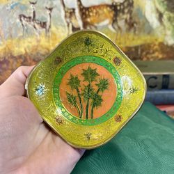 ANTIQUE SOLID BRASS ENGRAVED GOLD PALM TREES FOOTED TRINKET BOWL DISH 4.5”x2”