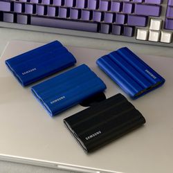 Portable SSD Samsung T7 Shield 2TB