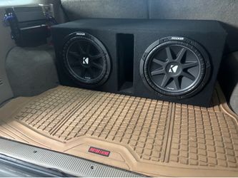 Dual 12” Kicker Comp Subwoofer w/amp