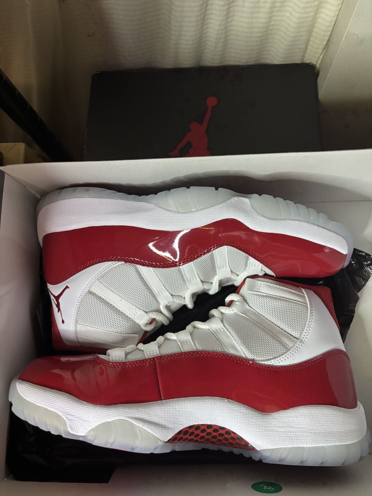 Jordan 11 Cherry