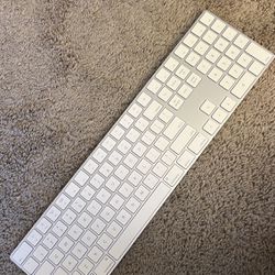 Apple A1843 Magic Keyboard With Numerical Keypad 