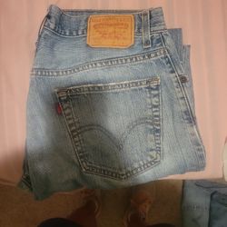 559 Levi Jeans 33 X 33