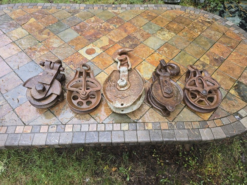 Antique 50s Barn Blocks 