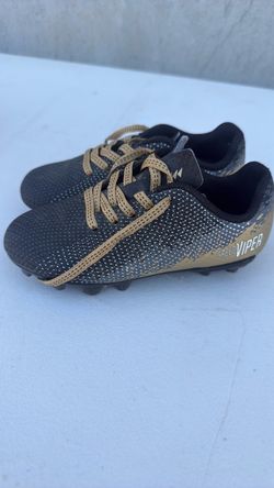 Size 10k soccer cleats.