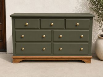 Fox Run Dresser-7 Drawers