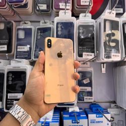 iPhone XS Max Unlocked With Warranty 