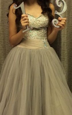 Quincenera Prom Sweet 16 Dress Gown