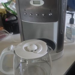 12 Cup Coffee Maker $20