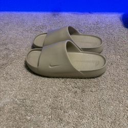 Nike Calm Slide Sandals