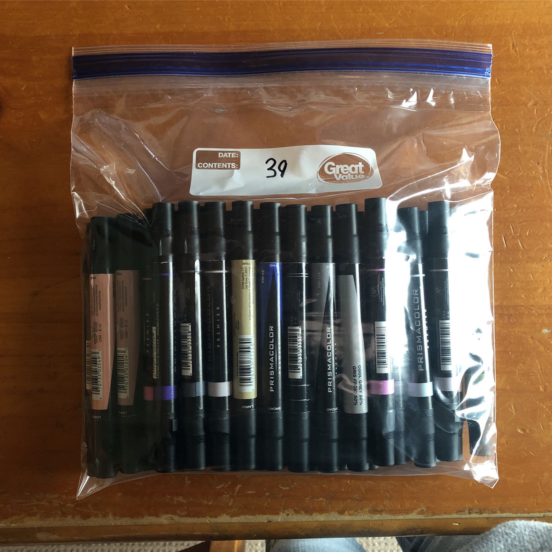 39 Double-Ended Prismacolor Markers