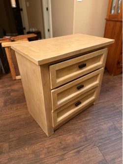 Nightstand (2 of 2)