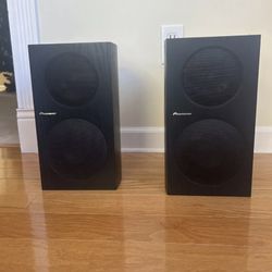 Pioneer SP-BS21-LR Andrew Jones Designed Bookshelf Speakers - Black PAIR