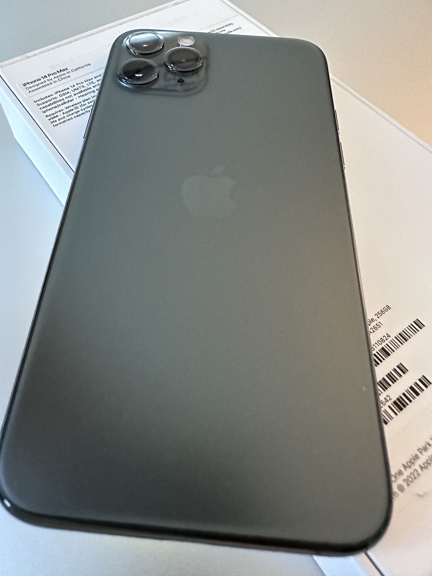 Iphone 11 Pro 64GB Green ANY CARRIER Cell phones & Accessories