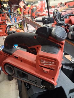 Milwaukee M18 FUEL Cordless Belt Sander